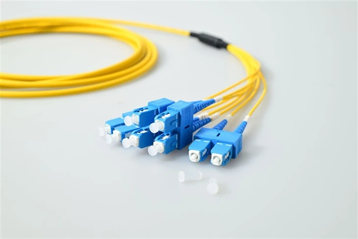 8 CORE SC TO MTP MPO Fiber Patch Cords factory