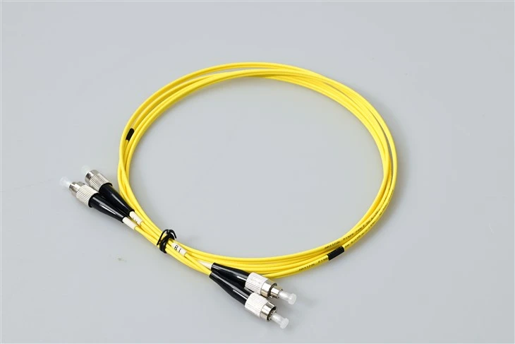 FC UPC Single Mode 9/125 Simplex patchkabel 2,0 mm gele PVC-mantel