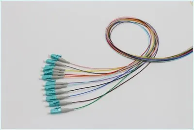 Vezeloptische Pigtail LC UPC OM3 12 KLEUREN